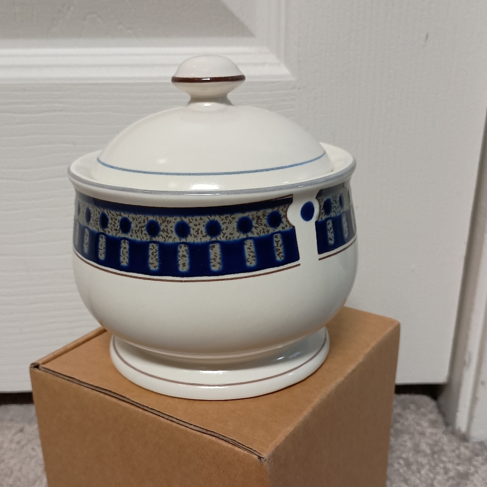 NWT Mikasa Potter's Touch Aztec Blue Sugar Bowl & Lid